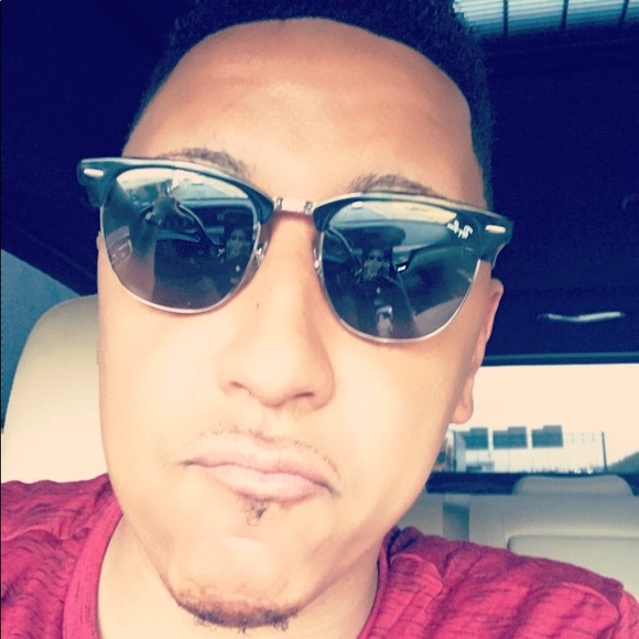 Meet your Posher, David - Picture 2 of 2